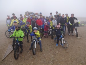 Die Brockenbezwinger im Gipfelnebel