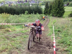 Tommy kämpft sich auf einen tollen 17. Platz bei widrigen Bedingungen