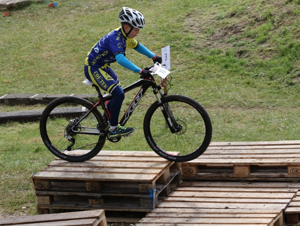 Gregor beim Trialparcours