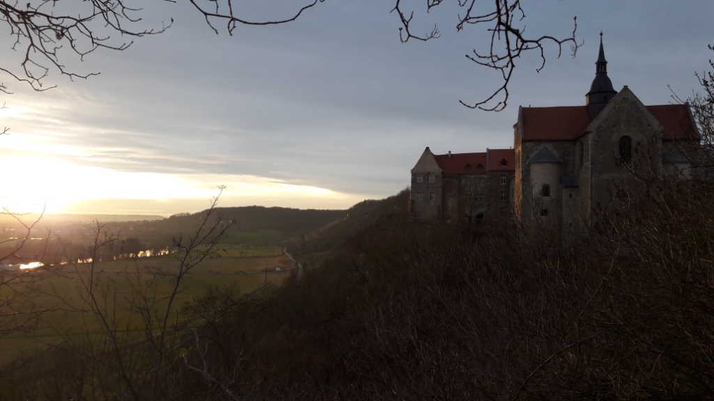 Schloß Goseck mit Sonnenuntergang