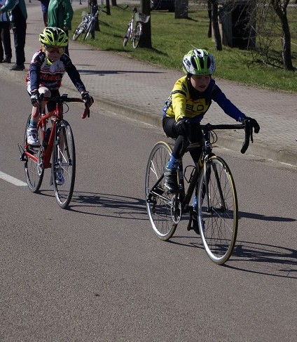 Janis Reinhard wird beim Rennradrennen guter Zwölfter