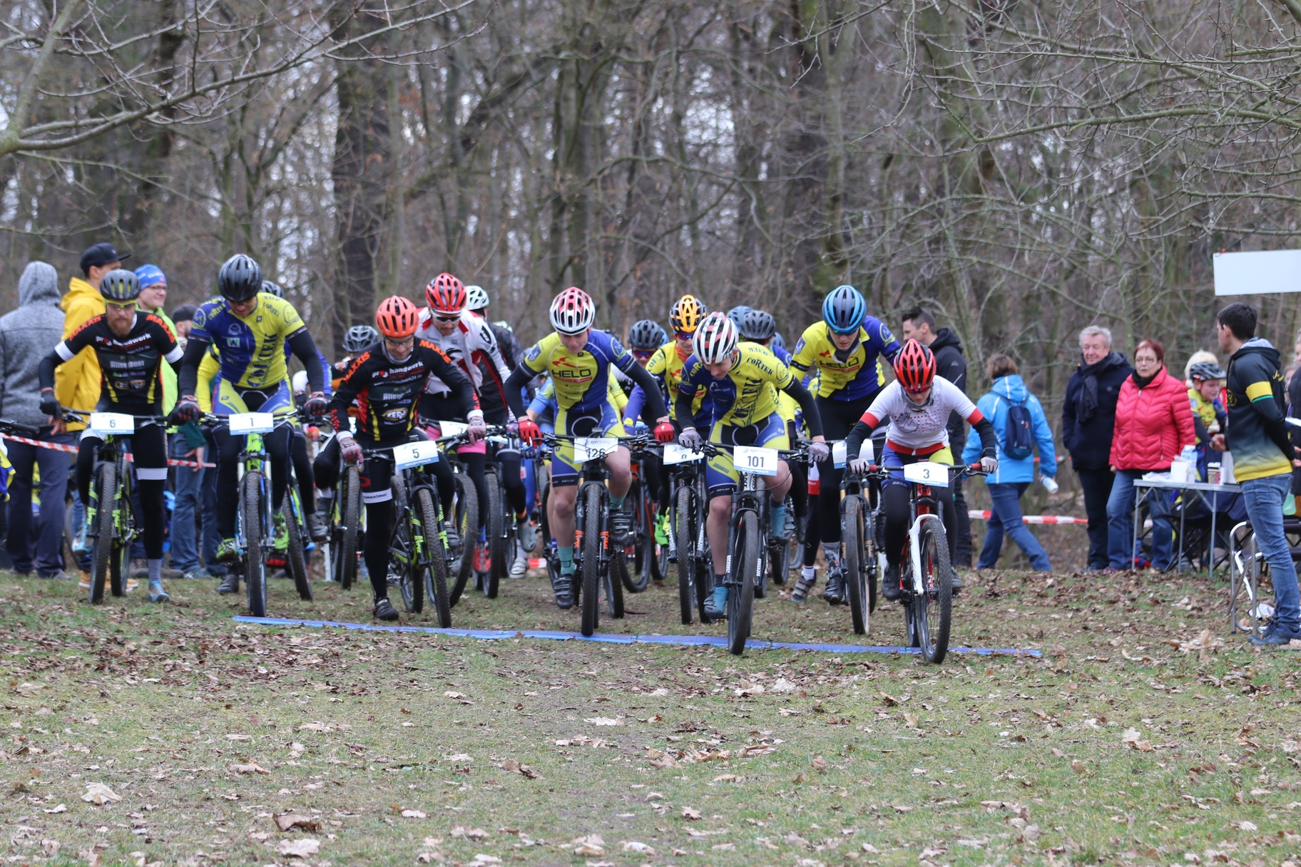 Start zum Testrennen der "Großen"